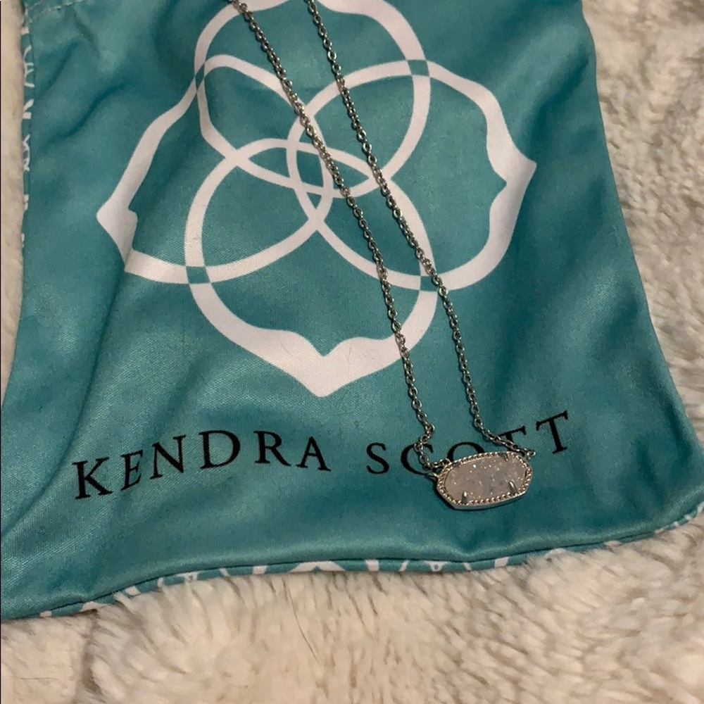 Kendra Scott Elisa necklace